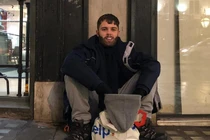 Triệu phú trẻ suýt mất mạng khi giả làm ăn mày 3 ngày ngoài đường