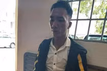 9x cay cú tung clip "mây mưa" lên MXH vì hận tình