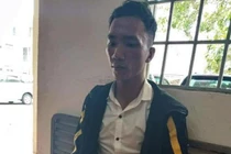 9x cay cú tung clip "mây mưa" lên MXH vì hận tình