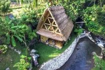 Nhà bằng tre đẹp mê hồn như chốn "bồng lai tiên cảnh"