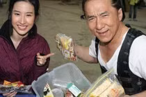 Chỉ sao Hoa ngữ mới có những trò giải trí trên phim trường siêu "bá đạo"