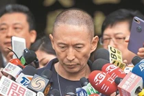 Đạo diễn từng ép sao nữ khỏa thân suốt 5 tiếng lại bị tố hiếp dâm