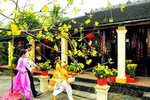 Tuổi nào xông đất đẹp nhất năm Mậu Tuất