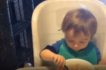 Video: Dấu hiệu trẻ lớn quá nhanh, cha mẹ cần cho con đi khám gấp