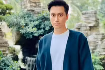 Diễn viên Việt Anh vẫn lọ mọ đèn sách để bảo vệ tốt nghiệp Đại học