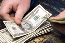 7 thói xấu khiến bạn "nghèo đi từng phút"