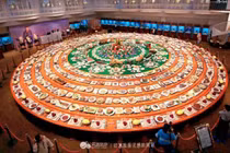 Mâm yến tiệc bằng đá quý 1.088 món ‘thật đến khó tin’