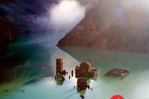 'Ngôi làng ma' bất ngờ nổi lên sau hơn 25 năm biến mất