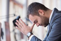 Tuyệt vọng vì gia cảnh tan tác sau 5 năm du học trở về