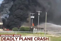 Video: Máy bay cá nhân lao xuống đất, 10 người thiệt mạng