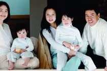 Lâm Thanh Hà ly hôn tỷ phú Hong Kong ở tuổi 64, nhận 256 triệu USD