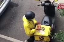 Shipper ăn vụng rồi "chùi mép" kỹ càng trước khi giao cho khách