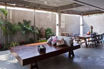 Thổi gió vào nhà với biệt thự phong cách nhiệt đới