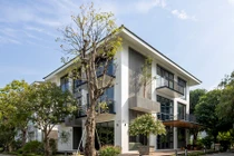 Biệt thự 3 tầng đẹp ngỡ ngàng với ý tưởng thiết kế từ bụi tre