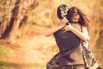 Ngoài kiếm tiền, nghĩa vụ của các ông chồng còn là yêu thương vợ!