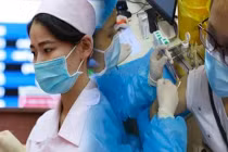 2 nhóm đối tượng tuyệt đối không nên tiêm vắc xin Sinopharm