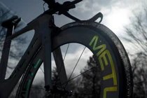 Khám phá lốp xe “không dùng hơi” mới của NASA