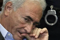 Chuỗi ngày ăn cơm tù của “ông lớn” tiền tệ thế giới