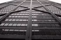 Video: Thoát chết khi thang máy rơi tự do hơn 80 tầng