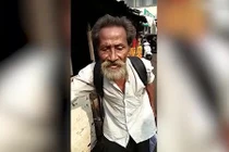 Tìm thấy người thân sau 40 năm nhờ "bị" đưa video hát hò lên YouTube