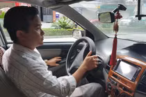 Thầy giáo dạy lái lên công an xác minh hành vi 'đụng chạm' học viên nữ