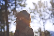 Sếp rỉ tai ngọt ngào, tôi ngoan ngoãn vào khách sạn