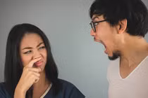 Bị bạn gái từ chối hôn do hôi miệng, chàng trai đi khám và cái kết bất ngờ