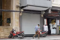 Sau ồn ào bán khăn lụa Trung Quốc, Khaisilk giờ ra sao?