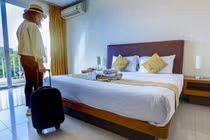 Du khách đến khách sạn, nhà hàng thường lấy trộm thứ này