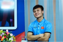 Bật mí về mối tình của Quang Hải với bạn gái kém 2 tuổi