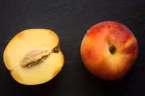 Những thời điểm không nên ăn đào