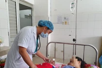 20 phút gay cấn đưa mẹ con sản phụ trở về từ cõi chết