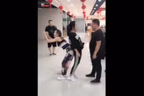 Video: Không phải việc gì cũng có thể "đua đòi"