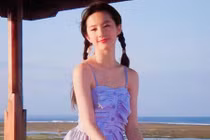 Lộ ảnh thời niên thiếu của “tượng đài nhan sắc” Lưu Diệc Phi