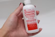 Công dụng "trời ban" của oxy già mà mọi phụ nữ đều cần có trong nhà