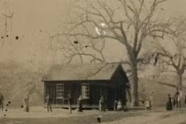 Video: Mua ảnh dính mặt kẻ sát nhân giá 2 USD, bán lại 2,3 triệu USD