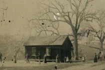 Video: Mua ảnh dính mặt kẻ sát nhân giá 2 USD, bán lại 2,3 triệu USD