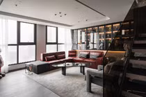 Chiêm ngưỡng căn hộ của cô gái mê Kaws & Bearbricks tại Hà Nội