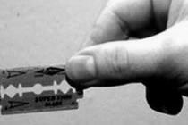 Nữ giang hồ khiếp đảm đất Hà thành: "Cọp cái" có biệt tài vẩy lưỡi lam