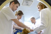 Top việc làm lương cao ngất ngưởng không yêu cầu bằng đại học