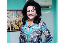 Nam ca sĩ lập dị khiến Quang Lê phải chi 200 triệu để mời về VN là ai?