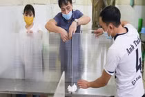 Mở cửa lại sau cách ly, chủ quán ăn bình dân chi tiền làm điều bất ngờ