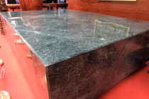 Đại gia Việt sắm sập đá ngọc nguyên khối tiền tỷ nằm mát lưng