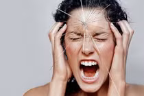 Video: Thường xuyên đau đầu vào buổi chiều: Chớ xem nhẹ kẻo hối hận