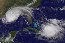 Video: Điều gì xảy ra khi hai cơn bão gặp nhau?