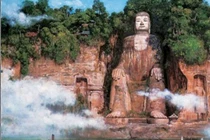 Tượng Phật khổng lồ Lạc Sơn “rơi lệ”, chuyên gia hội chẩn tiết lộ lý do