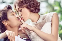 "Không làm được vợ chồng thì hãy làm nhân tình của nhau nhé!"