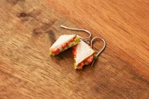 Bông tai trà sữa, kẹp tóc pizza và những biến tấu thú vị từ đồ ăn