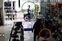 Video: Xem màn bắt cướp của nữ chủ quán và cái kết bất ngờ