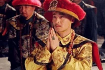 Cháu nội Càn Long thực hành tiết kiệm